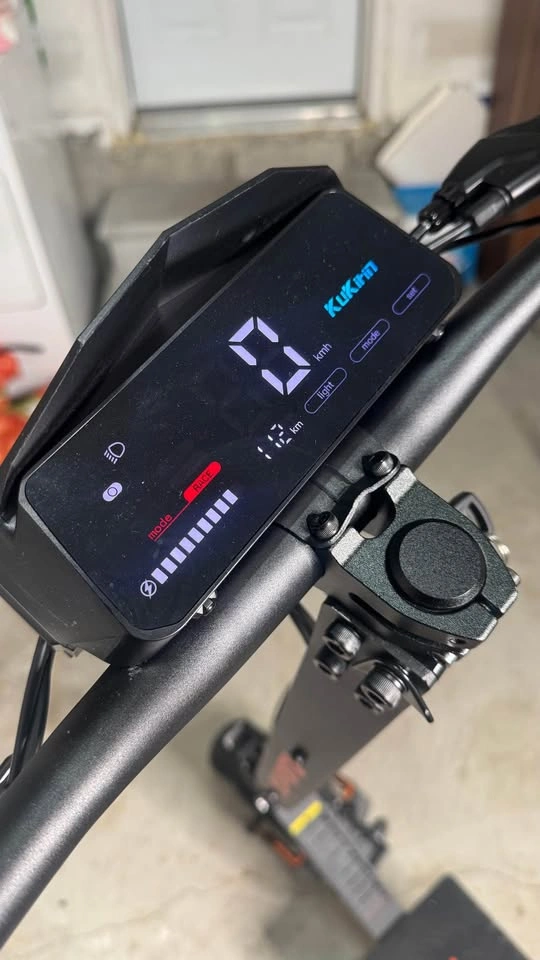 Kukirin G4 e scooter + steering damper kit - photo 2