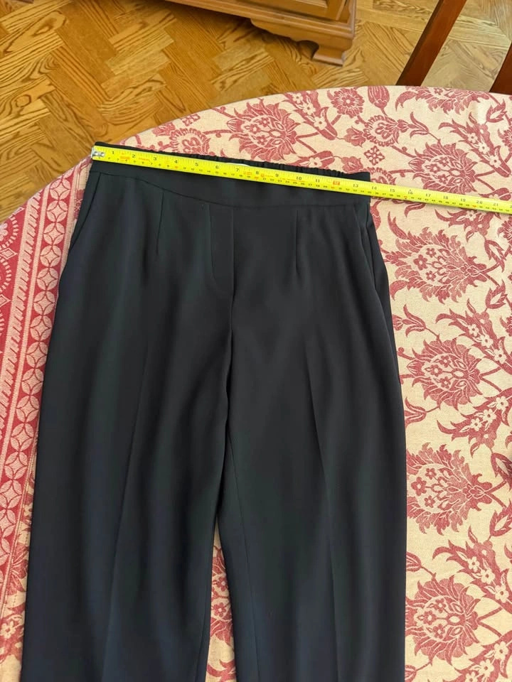 Aritzia Babaton Black Crepe Tailored Dress Pants – Size 4 - photo 4