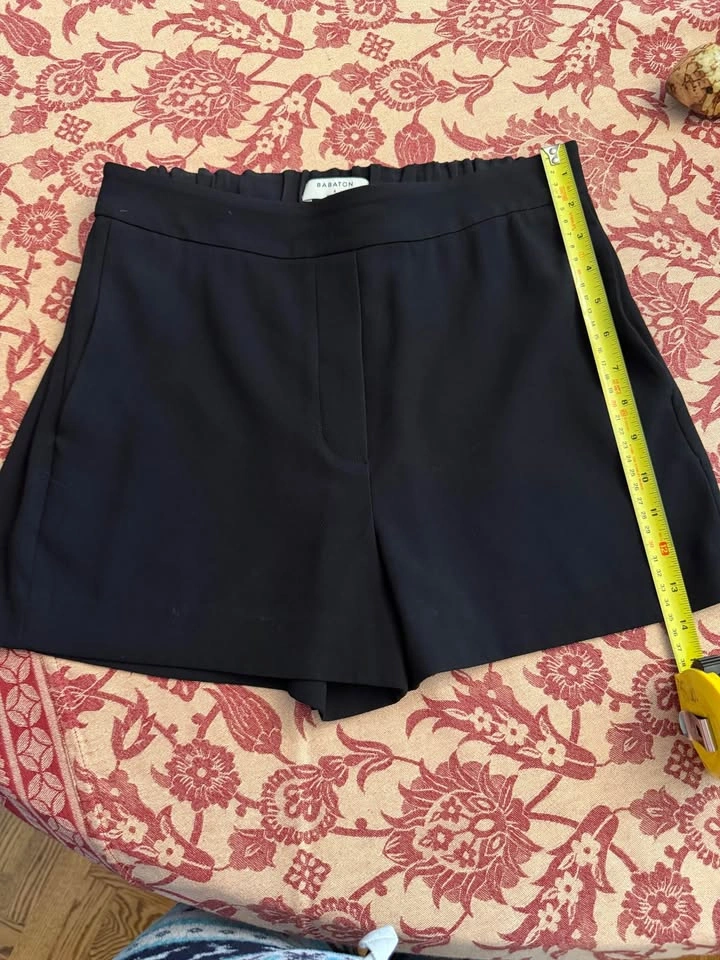 Babaton by Aritzia Black Tailored Dress Shorts – Size 6 - photo 2
