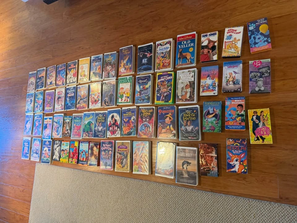 Large Vintage VHS Collection – Disney Classics & Family Films - photo 4
