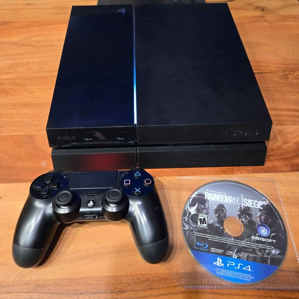 Ps4 bundle. Works great, no issues. 12.00 software. Controller, - photo 3