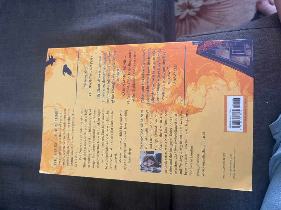 The Priory of the Orange Tree and A Day of Fallen Night bundle - photo 2