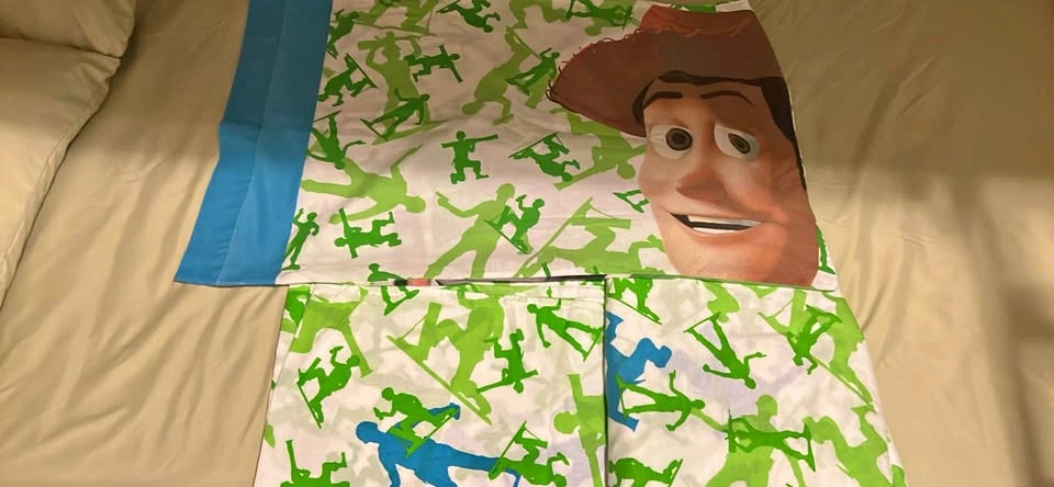 Disney Pixar Toy Story Woody & Army Men 3 piece Bedding Twin Set