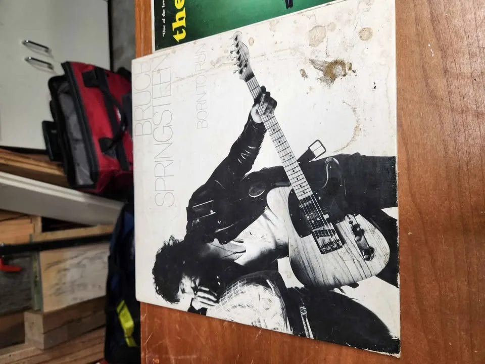 8 Vinyl Records image indicator(2)