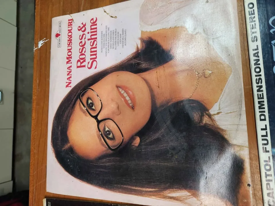 8 Vinyl Records image indicator(5)