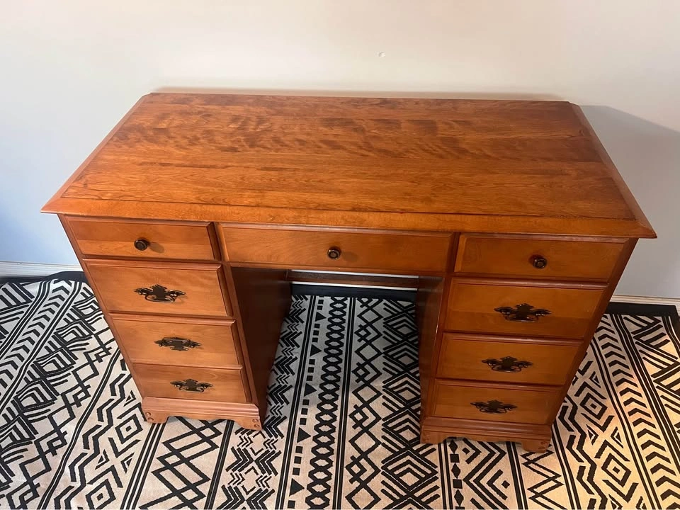 Vintage Solid Maple Desk / Vanity – 9 Drawers, Compact Home Offi - photo 2