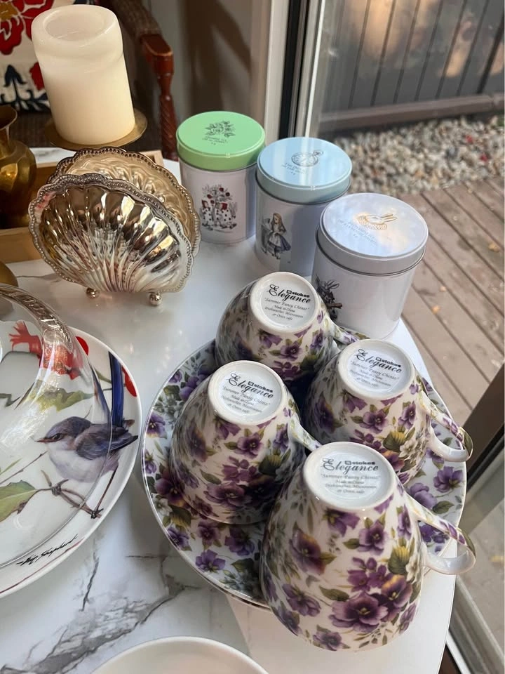 Large Vintage China, Glass & Brass Bundle - photo 4