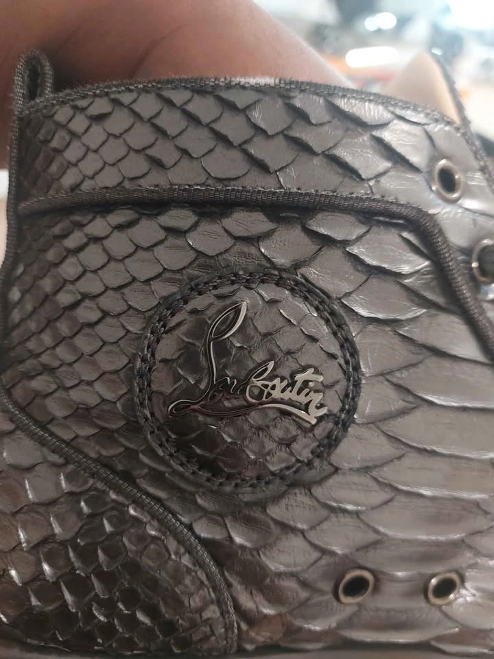 Rare Christian Louboutin Python skin - photo 3