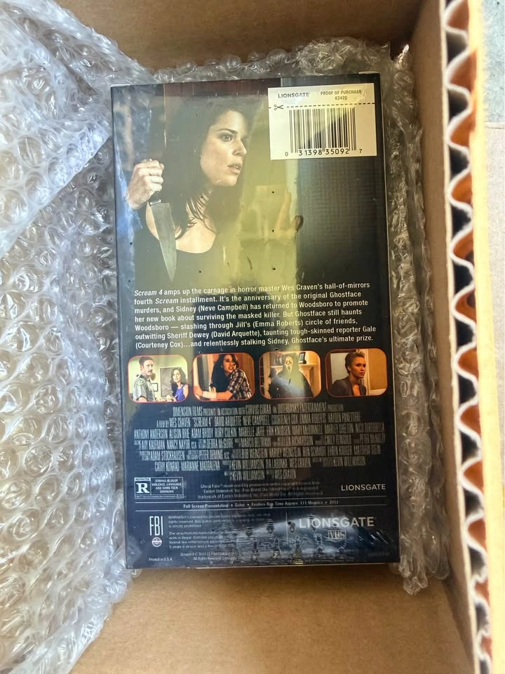 Scream 4 VHS Lionsgate Limited Sealed - photo 2
