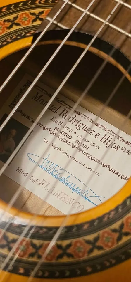 Manuel Rodríguez C3F Flamenco Guitar – Made in Spain image indicator(4)