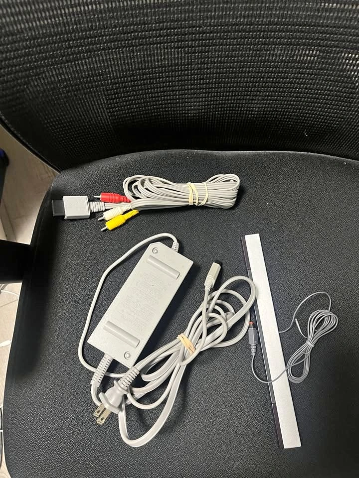 Nintendo Wii Power Cord, AV Cable, & Sensor Bar