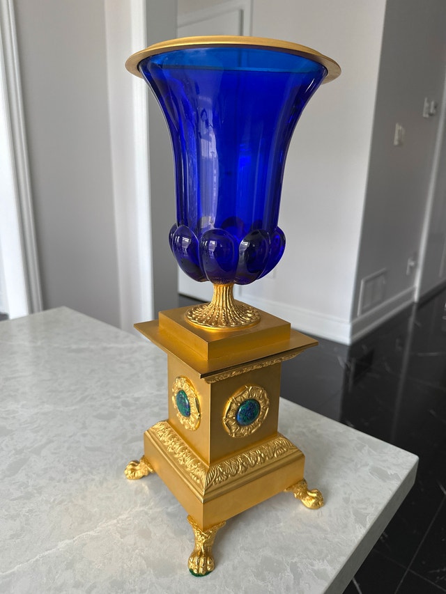 Italian Laudarte SRL cobalt glass and 24K gold gilt bronze urn - photo 3