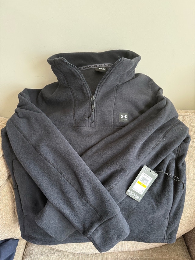 NEW Under Armour Women’s Fleece 1/2 Zip Hoodie – Size M