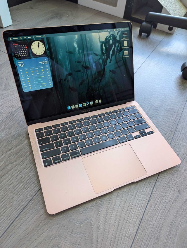 MacBook Air M1 - Rose Gold - like new - photo 2