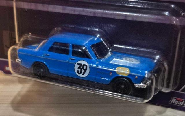 Hot Wheels Premium Car Culture '64 PRINCE SKYLINE GT JH4 1/5 - photo 3