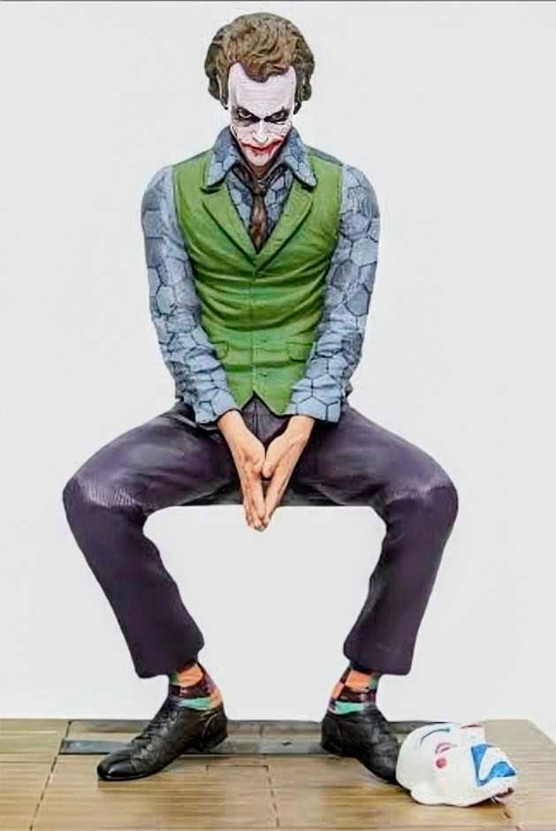 DCEU The Dark Knight HEATH LEDGER THE JOKER 4" Sitting Figure - photo 2