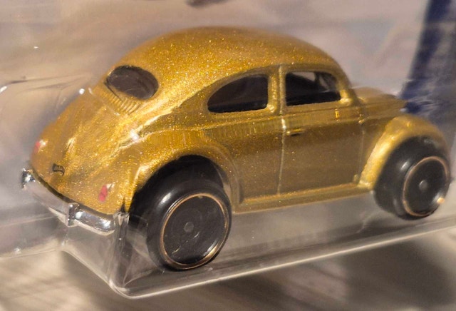 Hot Wheels Transformers BUMBLEBEE HW Screen Time - photo 4