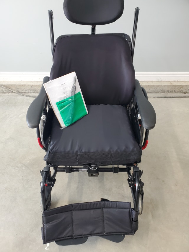Oversized tilt wheelchair