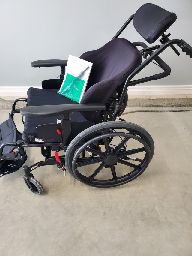 Oversized tilt wheelchair - photo 2