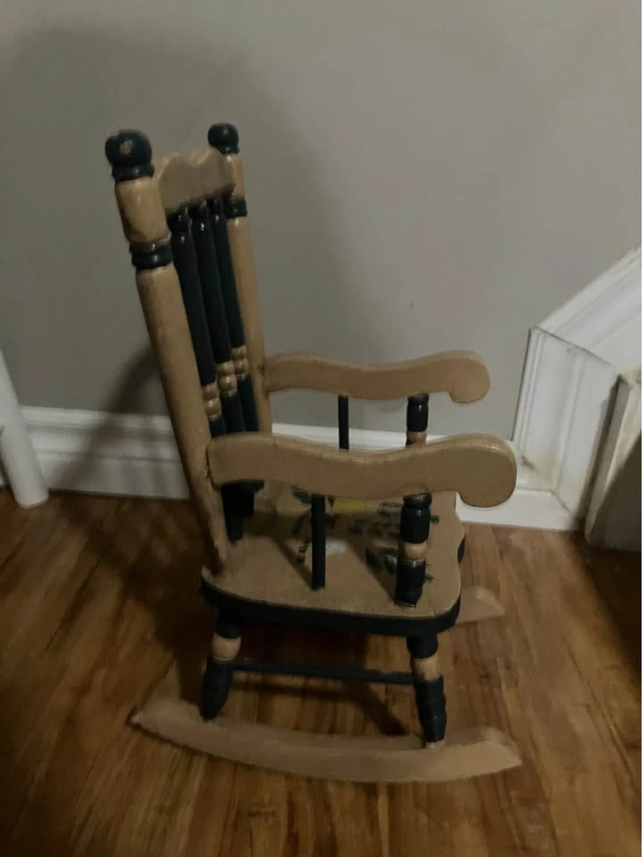 Hand painted doll rocking chair - photo 2
