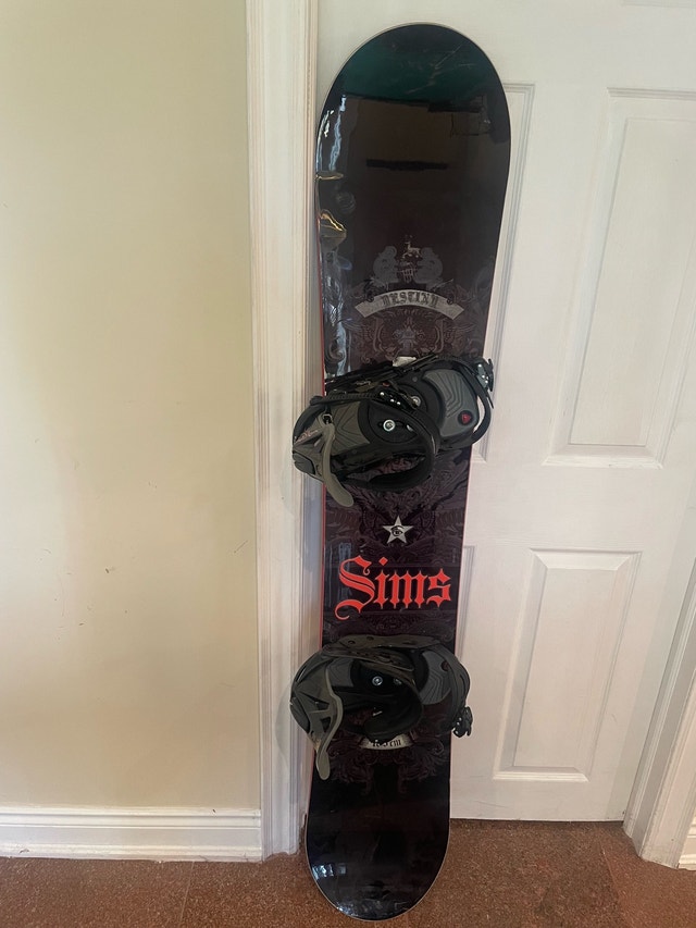 Sims Destiny 163cm Snowboard with bindings