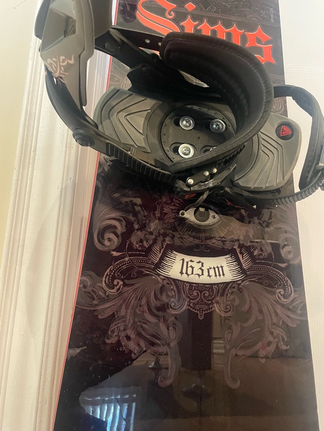 Sims Destiny 163cm Snowboard with bindings - photo 2