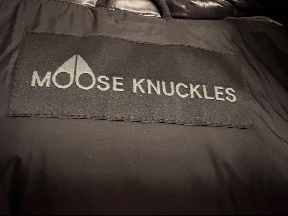 Moose Knuckles Cloud Puffer Jacket Medium - photo 3