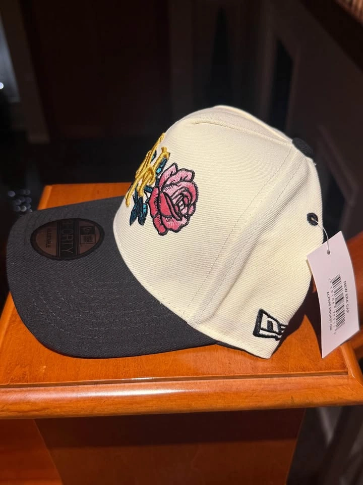 New York Mets Rose Embroidery Adjustable Hat - photo 3
