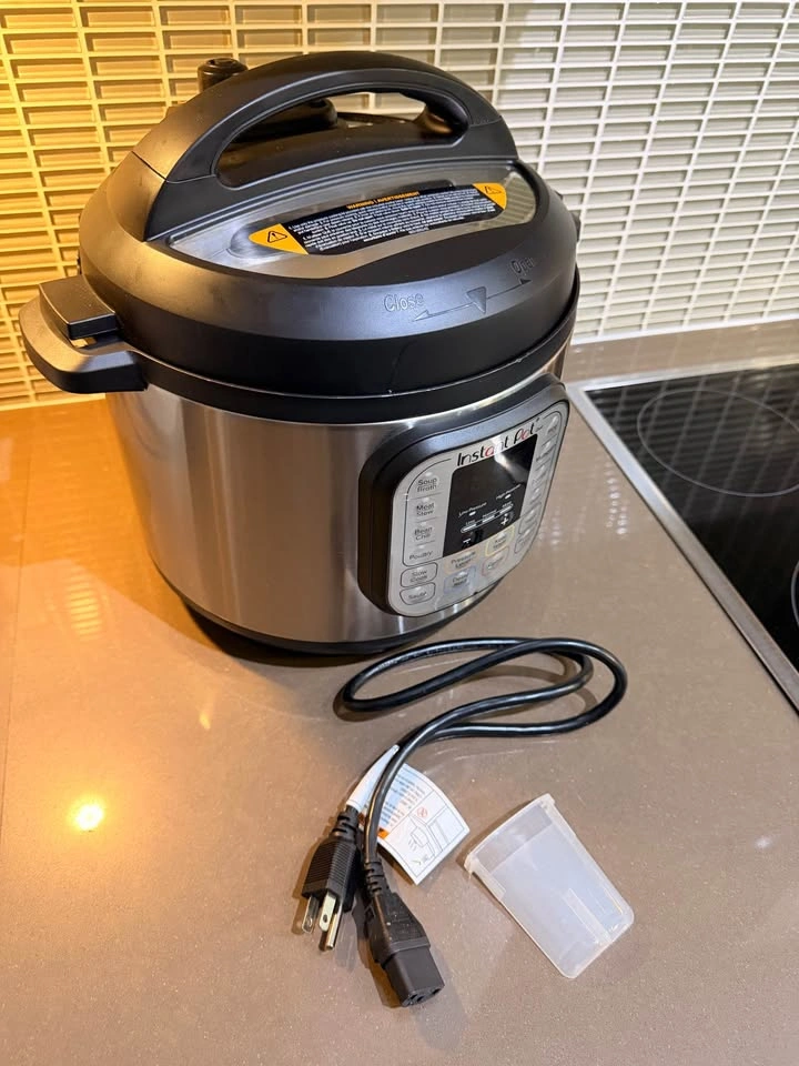 Instant Pot Duo 7-in-1 – 6 Quart – Excellent Condition - photo 5