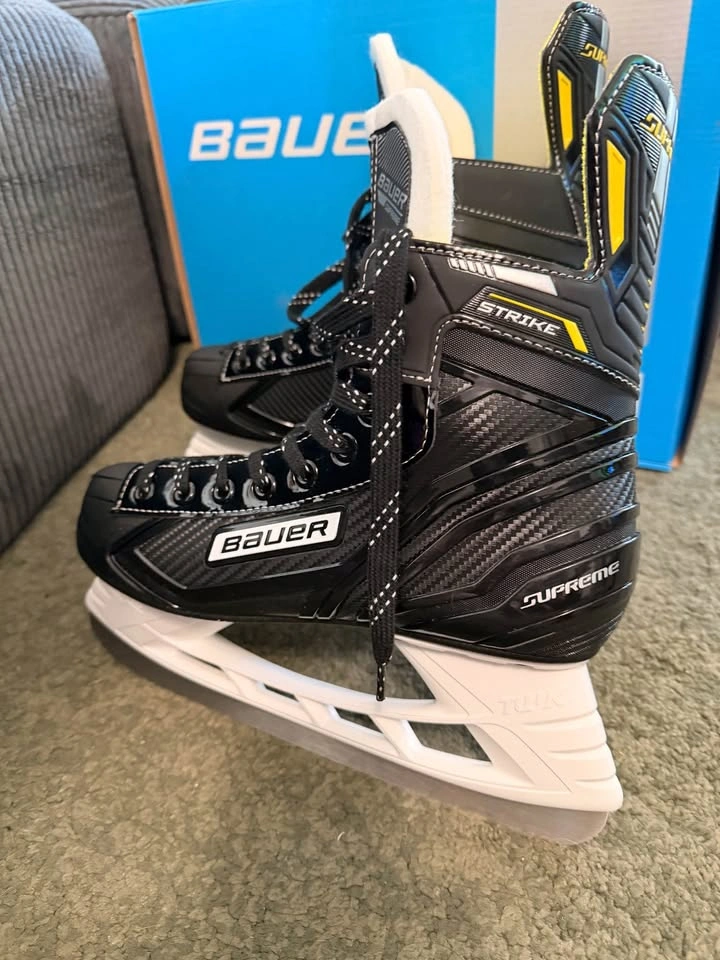 Bauer Supreme Strike Ice Hockey Skates – Size 8 - photo 2