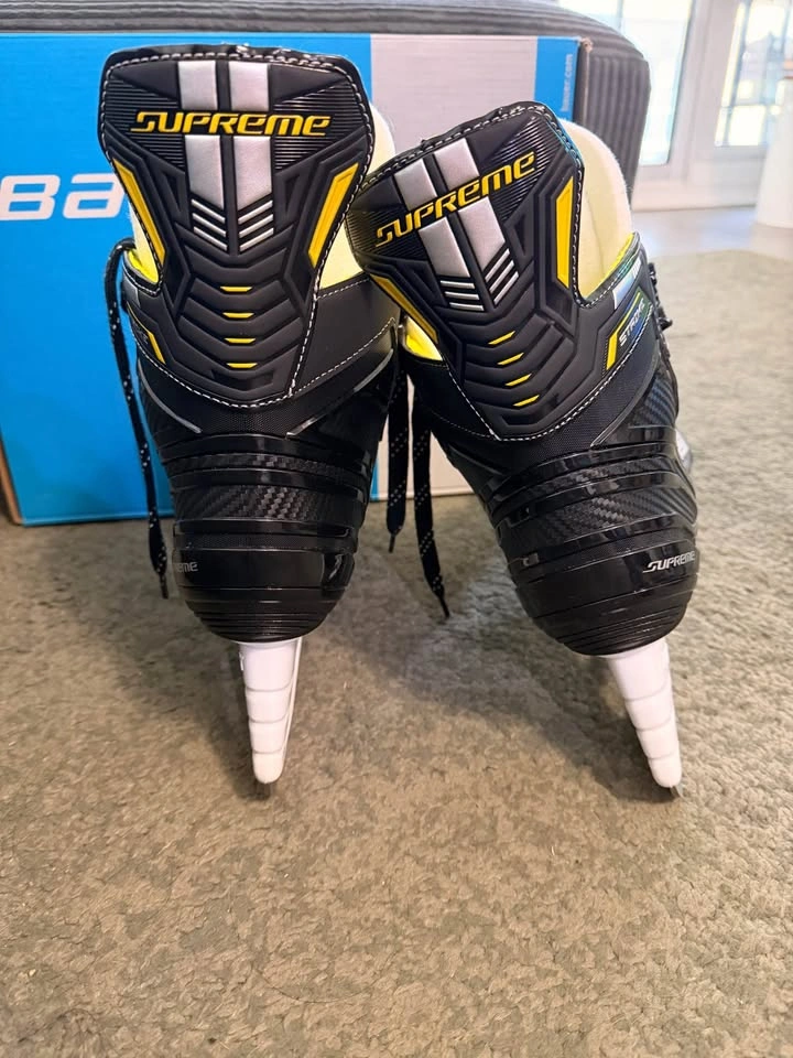 Bauer Supreme Strike Ice Hockey Skates – Size 8 - photo 4