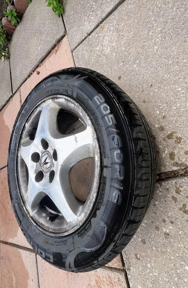 Acura Tire & Rim Set (4) – 205/60R16 – $250 OBO - photo 2