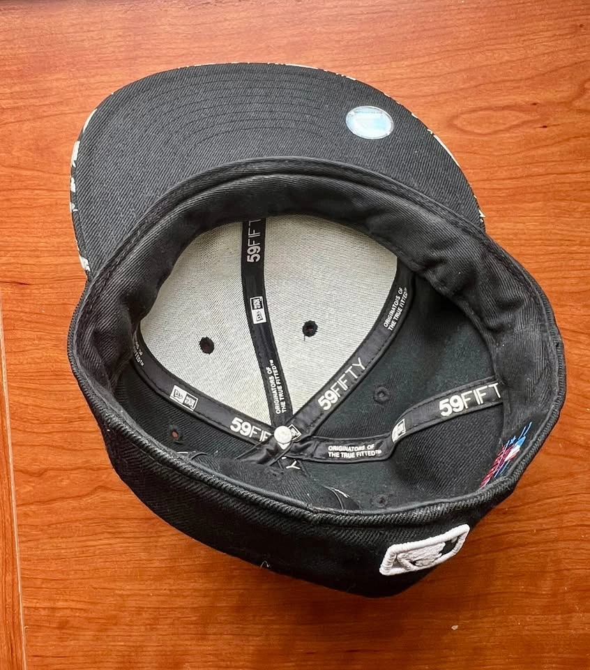 🧢 Toronto Blue Jays Fitted Hat – Black & White Camo – Like New - photo 3