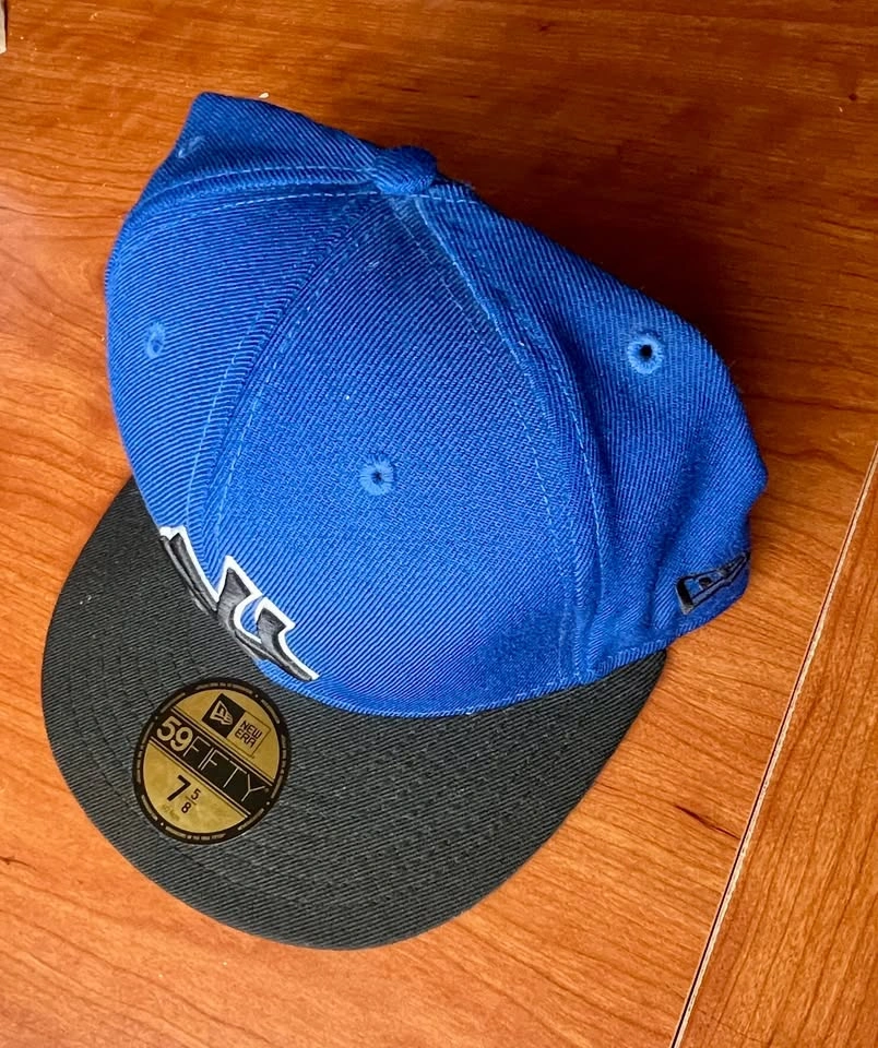 New Era Yankees Fitted Hat (Blue/Black) – Size 7 5/8 – Like New - photo 2