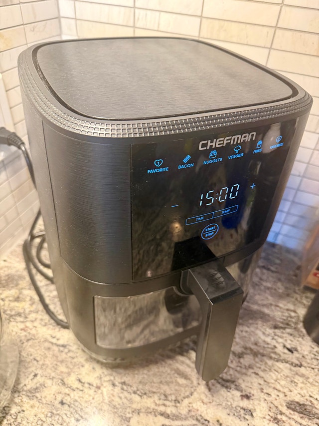 Chefman 5 Qt Air Fryer with Probe Thermometer – Black - photo 3