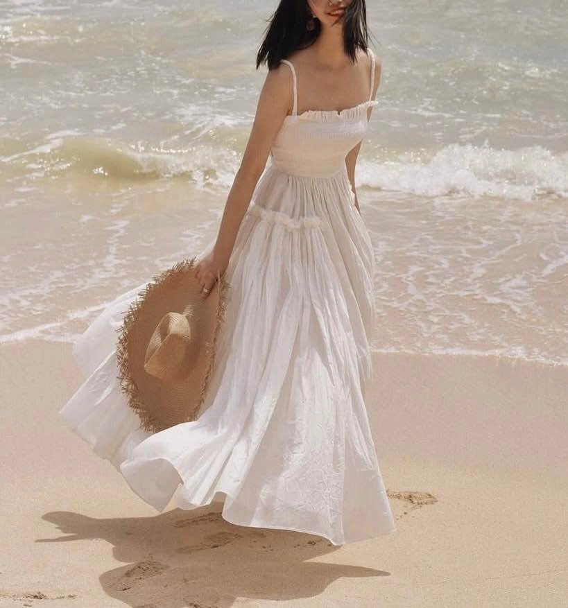 White maxi backless dress