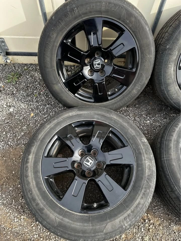 Set of OEM 18" Honda Ridgeline Rims on Firestone All Season Tire - photo 3
