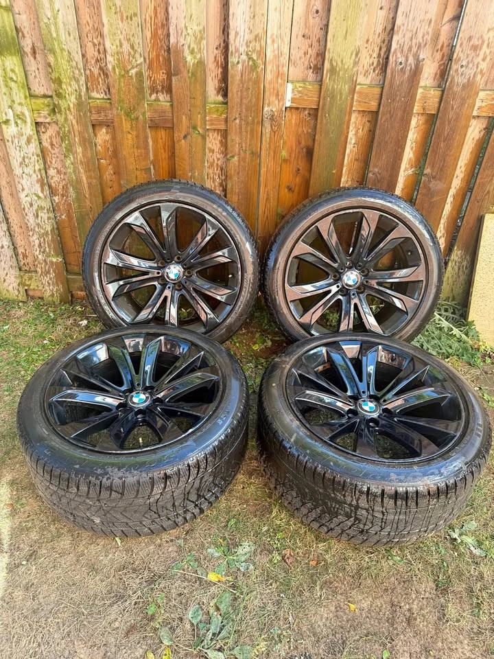 Set of OEM 20” Staggered BMW X5/X6 Rims On Pirelli Scorpion Wint