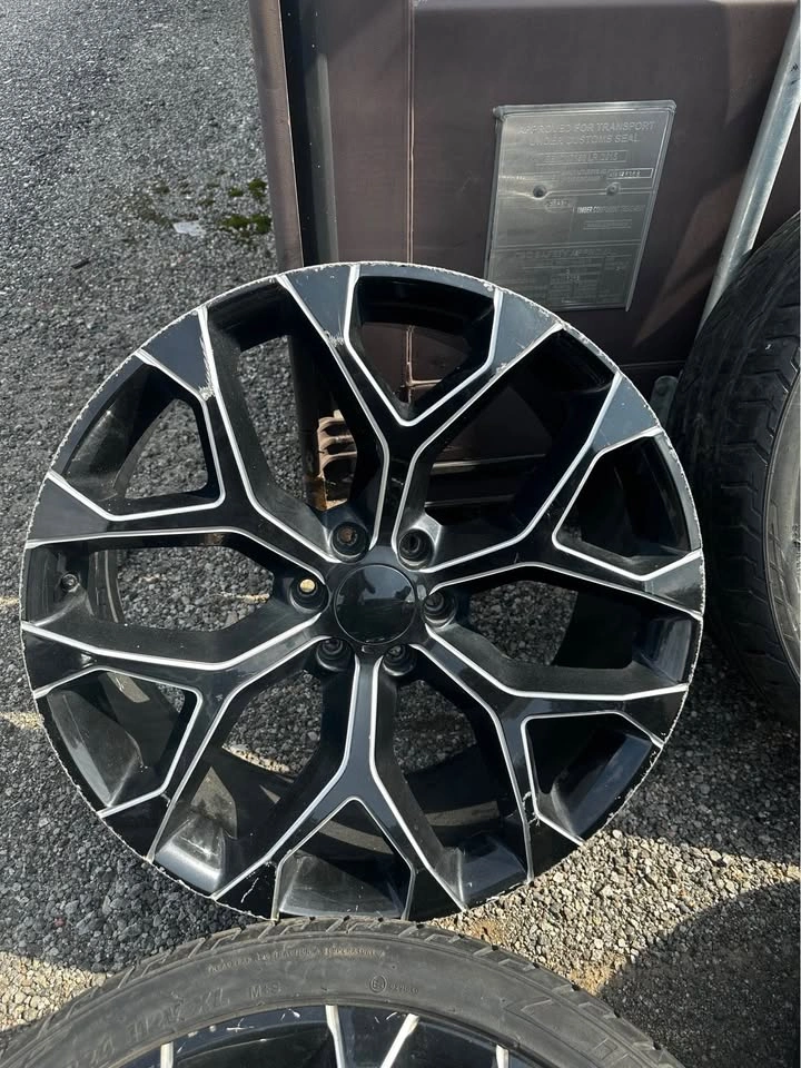 Set of Aftermarket 24” Cadillac Escalade Rims On All Season Tire - photo 5