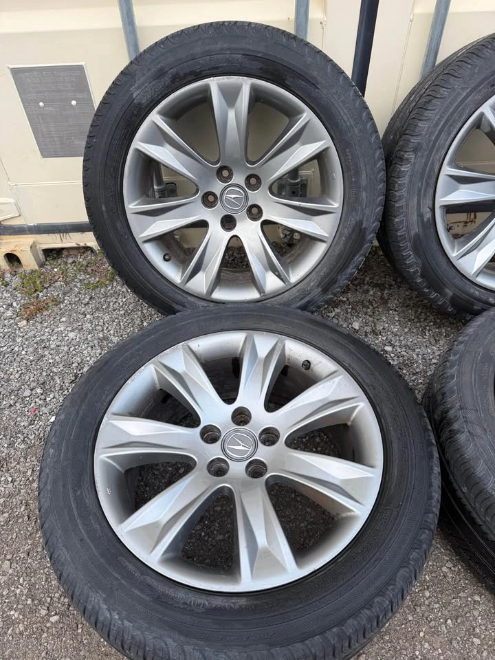 Set of OEM 19” Acura MDX Elite Rims On Michelin All Season Tires - photo 3