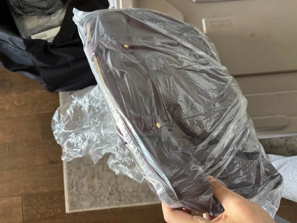 Burgundy Lululemon Bag - photo 2