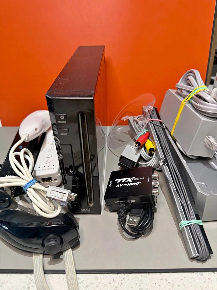 Nintendo Wii Console Bundle