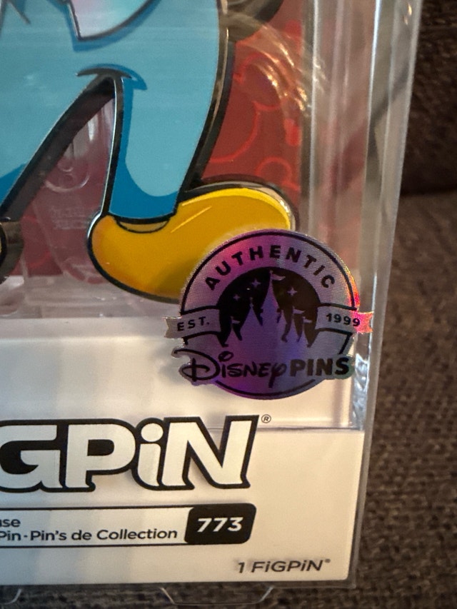 Disney FiGPiN Mickey Mouse 773 - photo 4