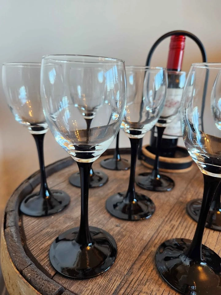 🇨🇦  Vintage Luminarc Domino French Wine glass set 8+1 - photo 4