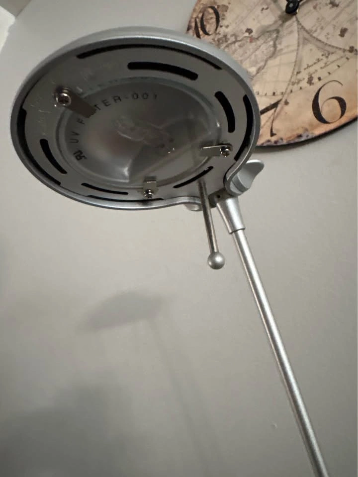 Vintage Y2K Minimalist Halogen Silver Desk Lamp - photo 3