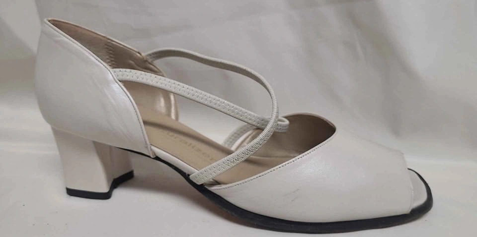 Naturalizer Off-White Peep Toe Block Heel Shoes - photo 2