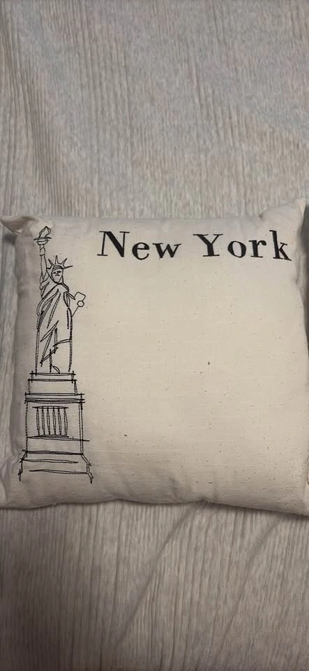 Pillows - photo 2
