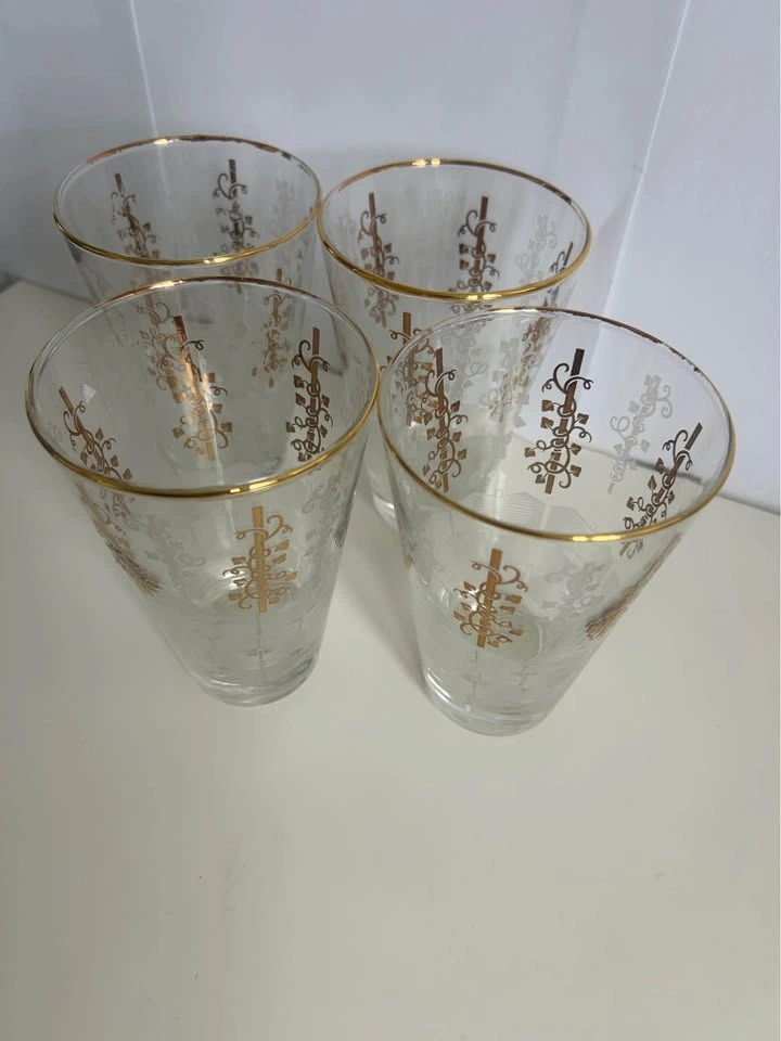 Four Vintage Glasses - photo 3
