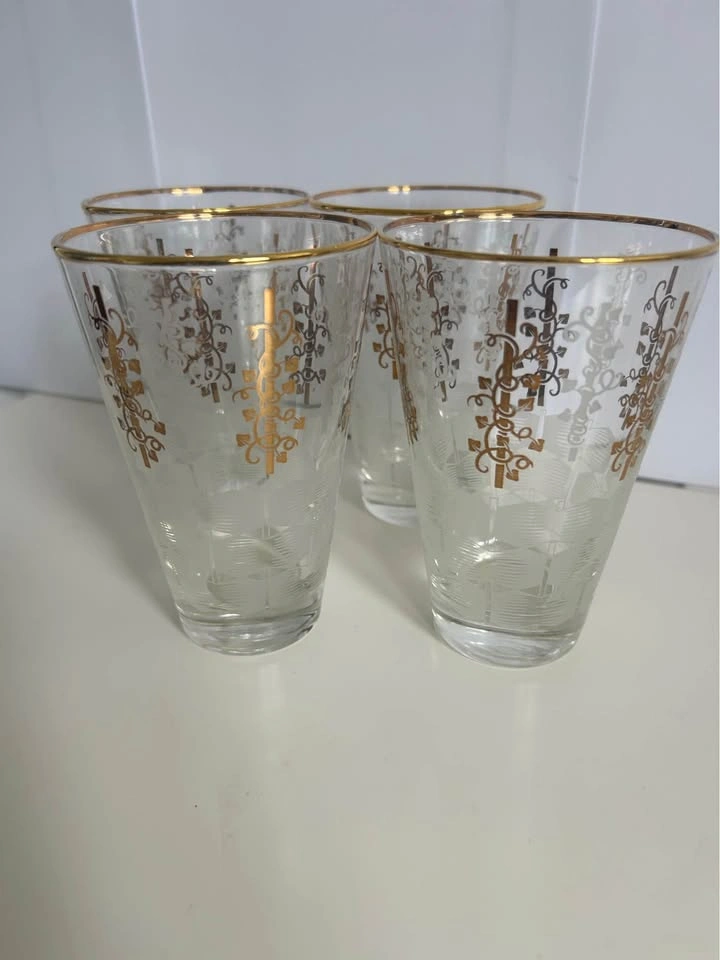Four Vintage Glasses - photo 5