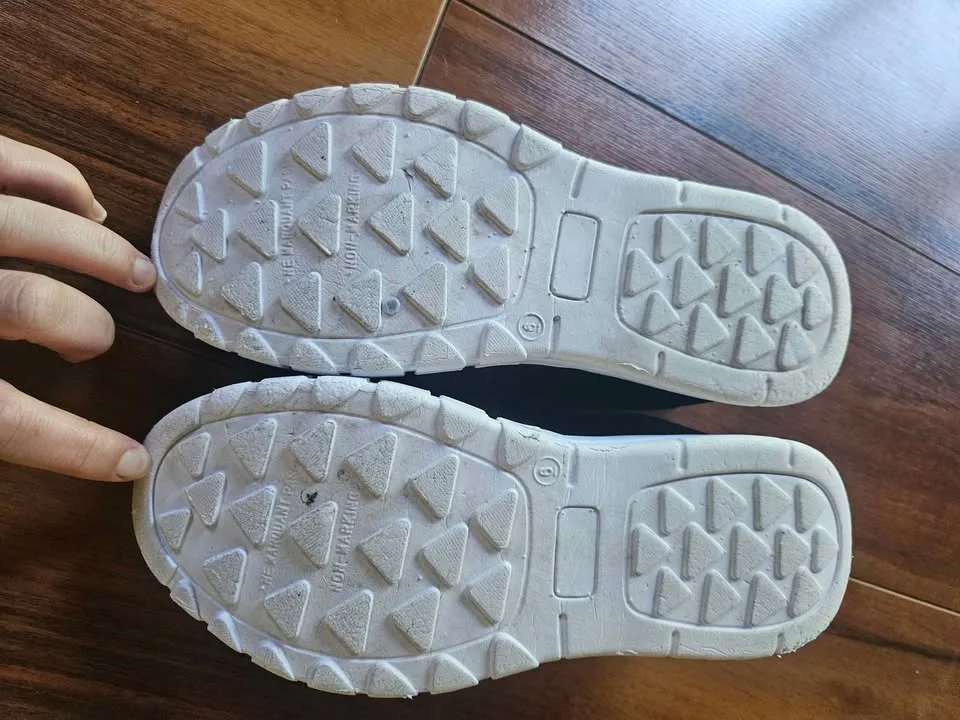 Mens slip on shoes image indicator(2)